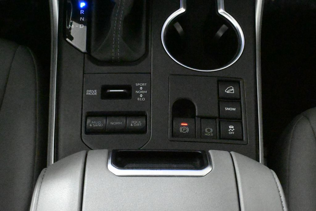 2024 Toyota Highlander XLE photo 23