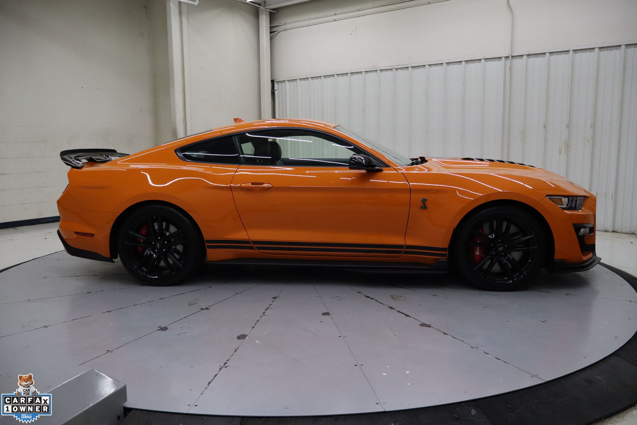 2021 Ford Mustang Shelby GT500 photo 2