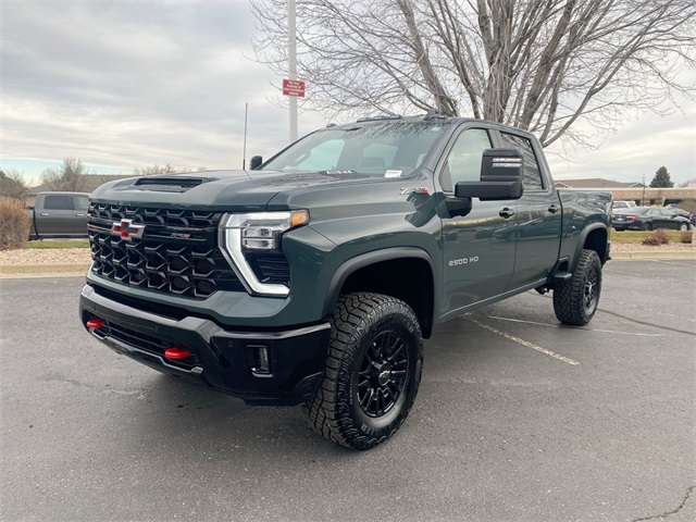 2025 Chevrolet Silverado 2500HD ZR2's photo