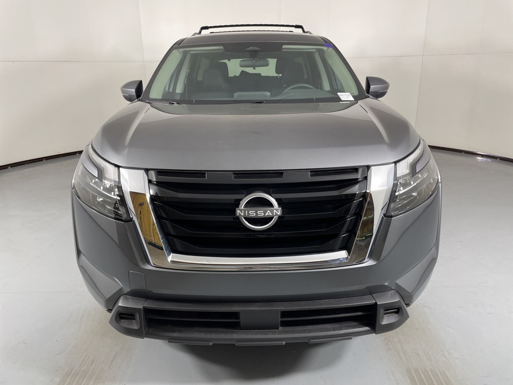 2025 Nissan Pathfinder SV photo 3