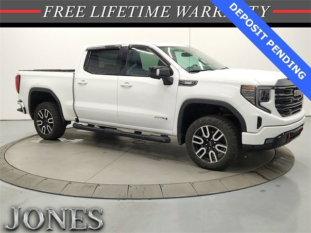 2024 GMC Sierra 1500 AT4's photo