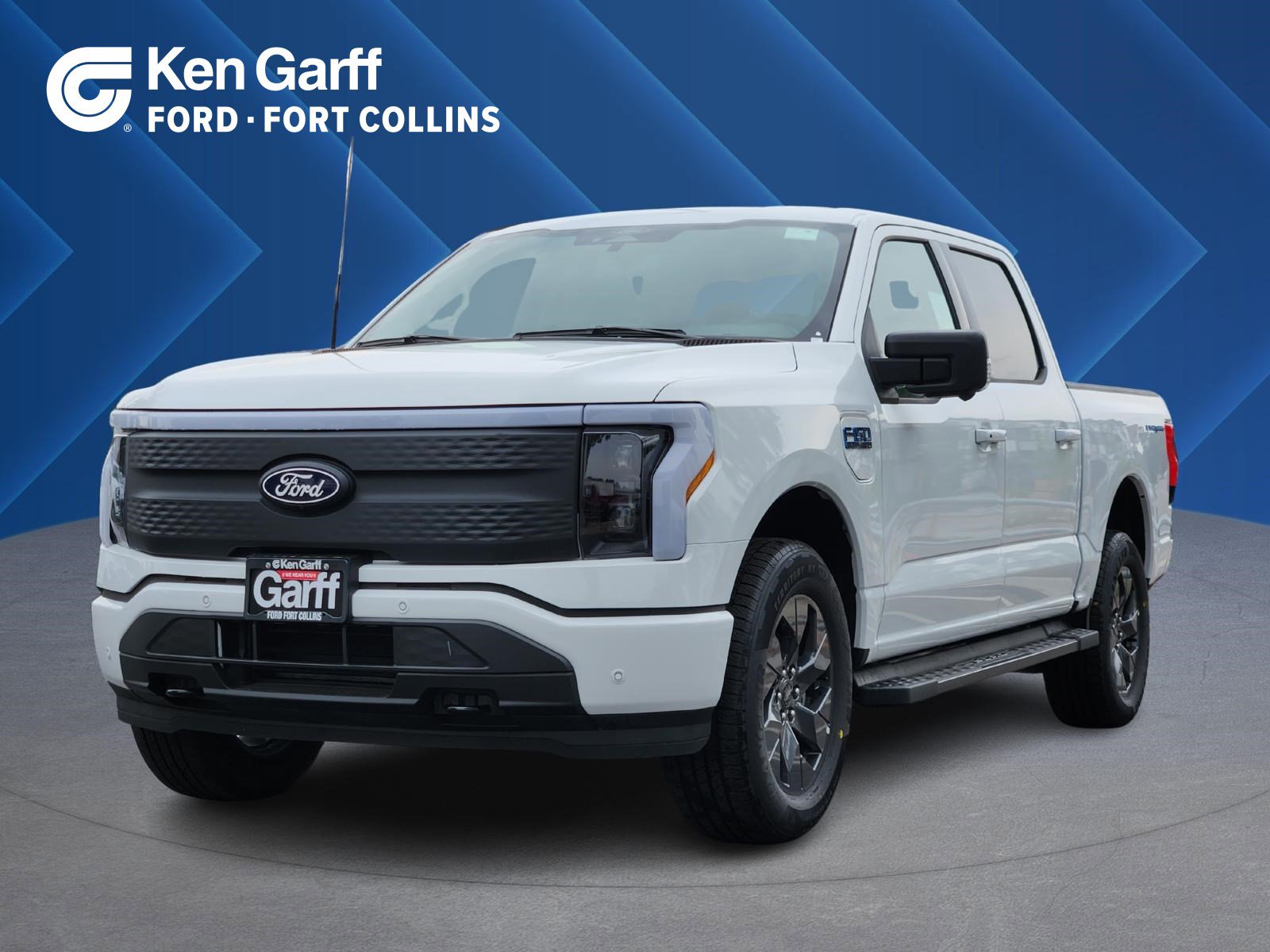 2025 Ford F-150 Lightning photo 2