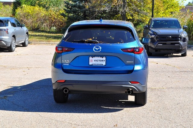 2023 Mazda CX-5 2.5 S Preferred photo 3