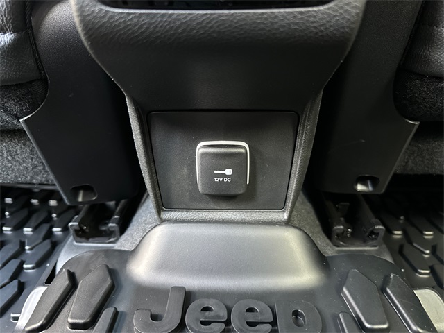 2025 Jeep Compass Latitude photo 16