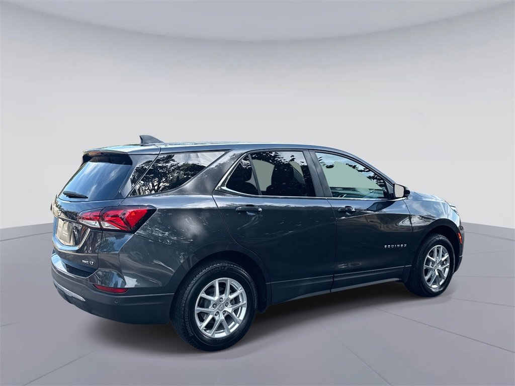 2023 Chevrolet Equinox photo 3