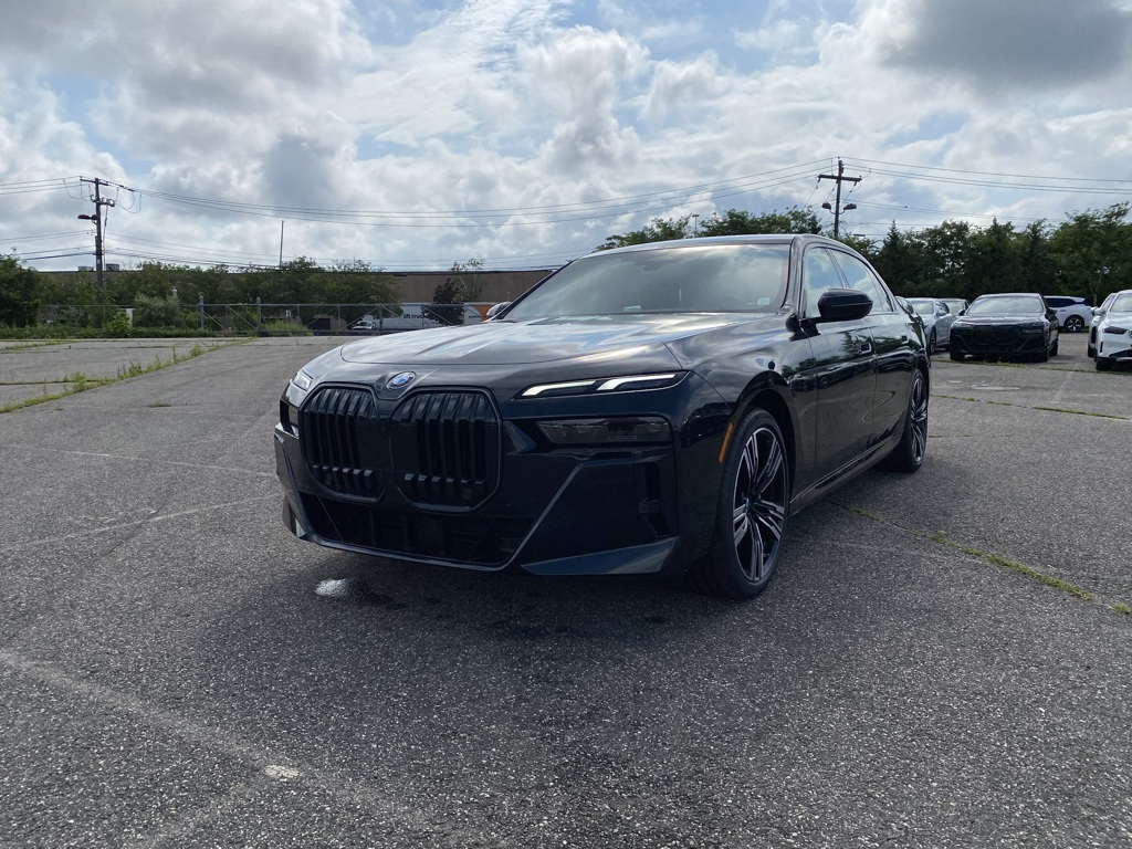 New 2025 Black Sapphire Metallic BMW 760i xDrive image 1