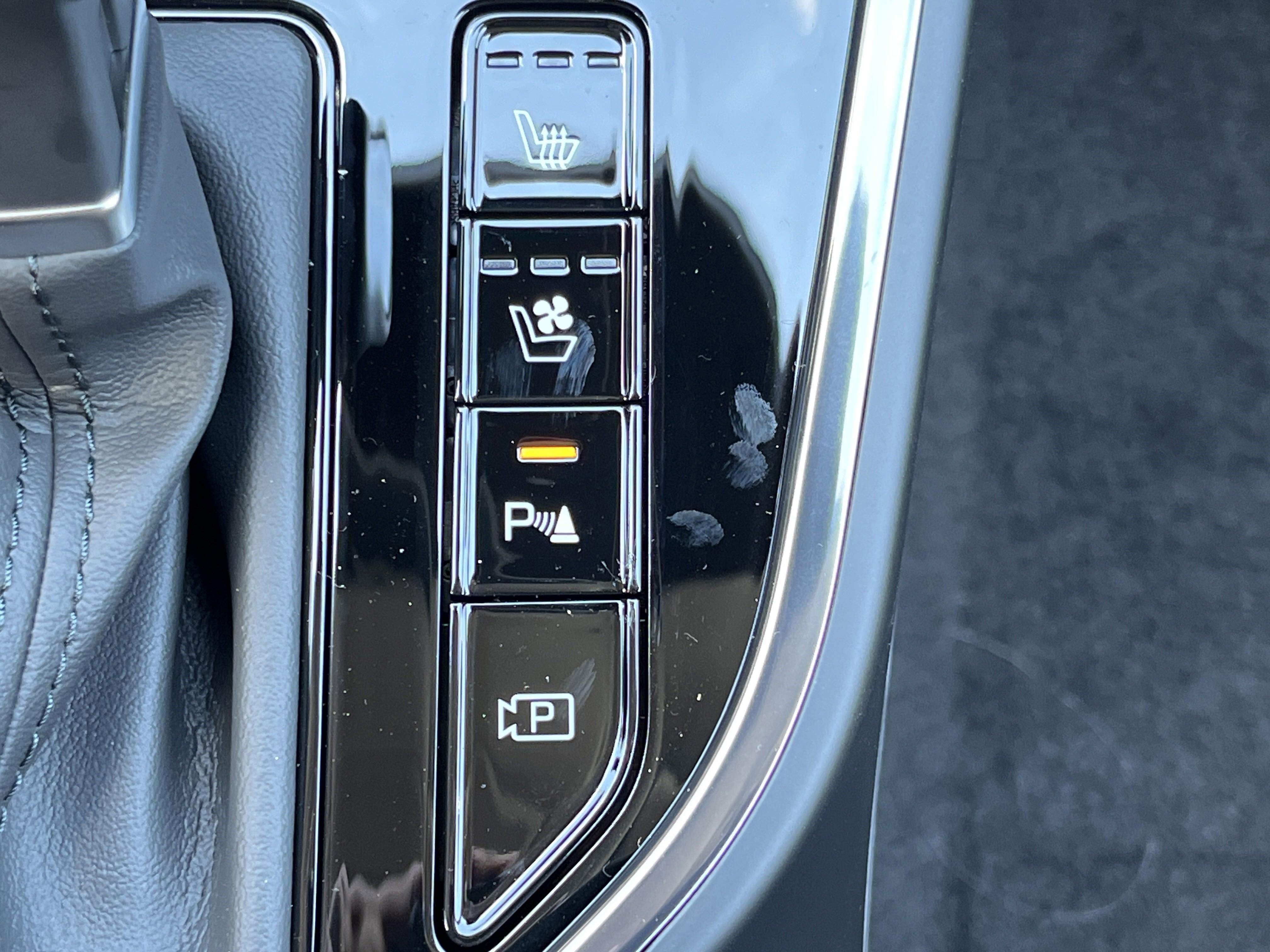2025 Kia Niro SX Touring photo 8