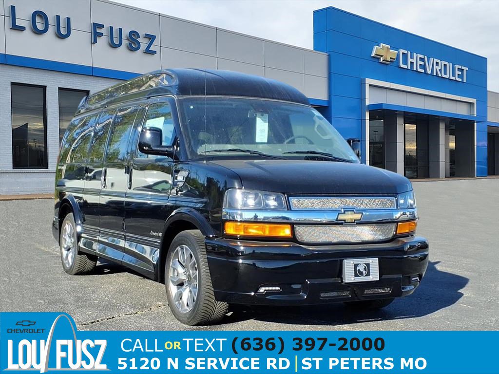 2025 Chevrolet Express Cargo Work Van's photo