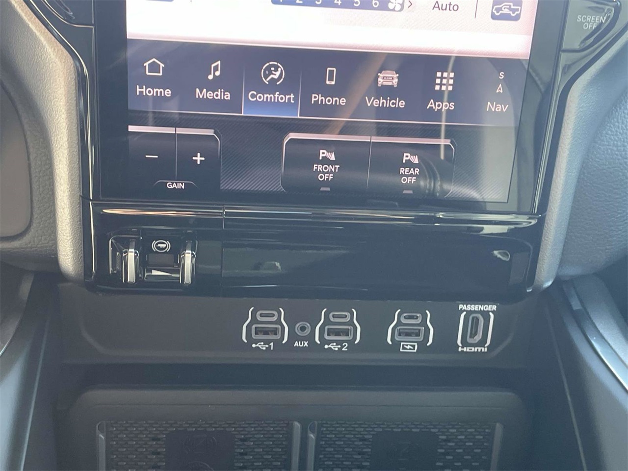 2026 Ram 2500 Laramie photo 15