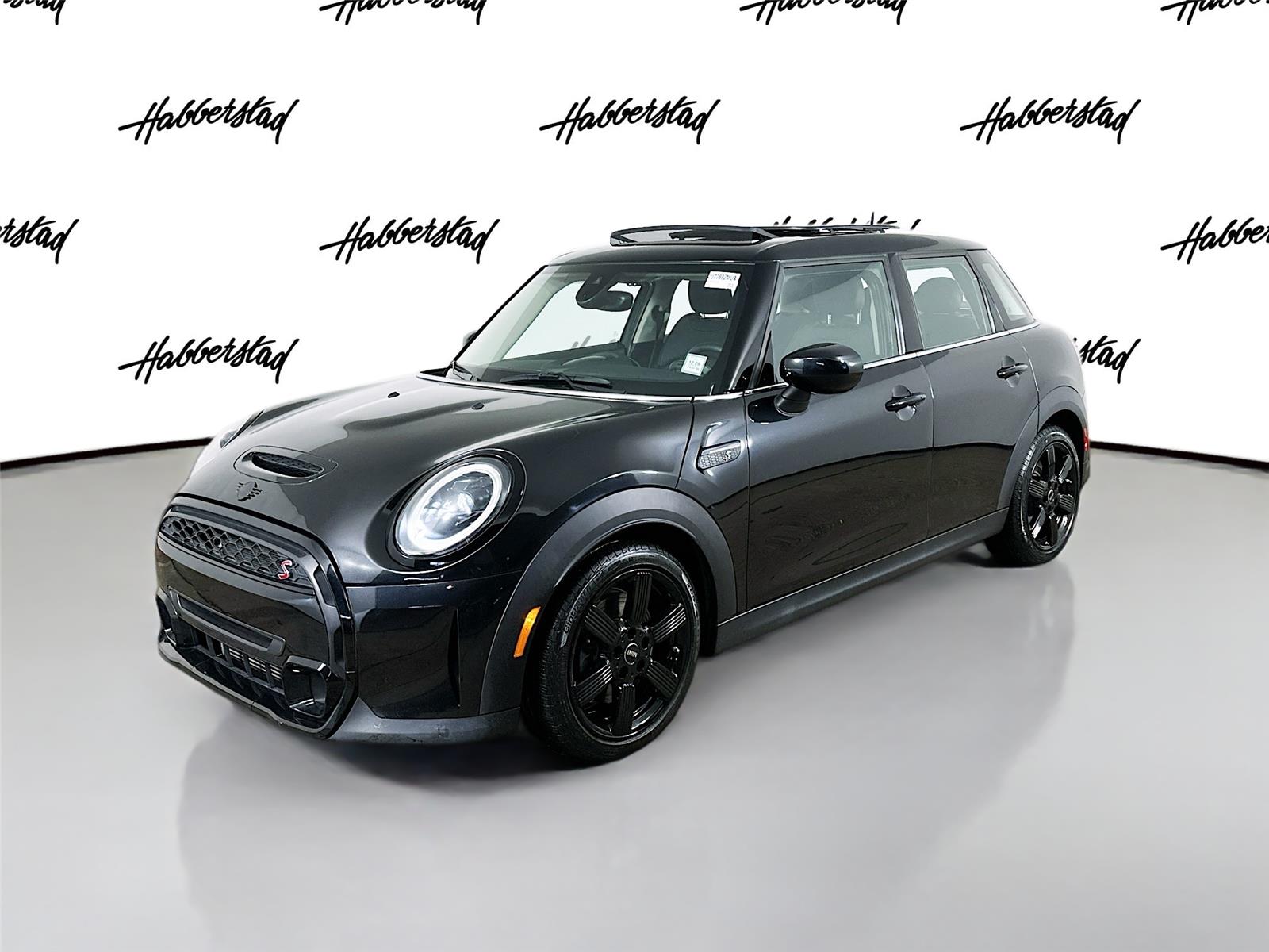 2024 MINI Hardtop 4 Door S's photo