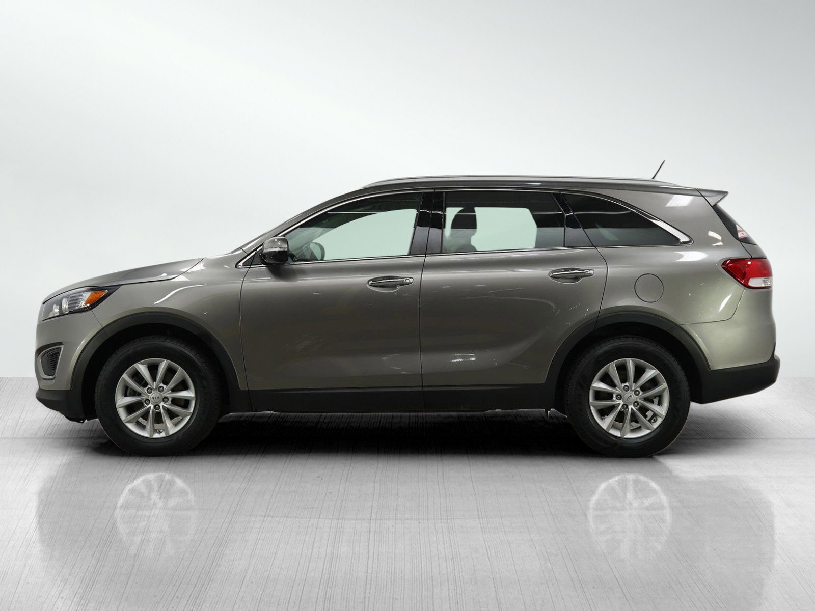 Used 2017 Kia Sorento LX with VIN 5XYPG4A30HG324520 for sale in Burnsville, Minnesota