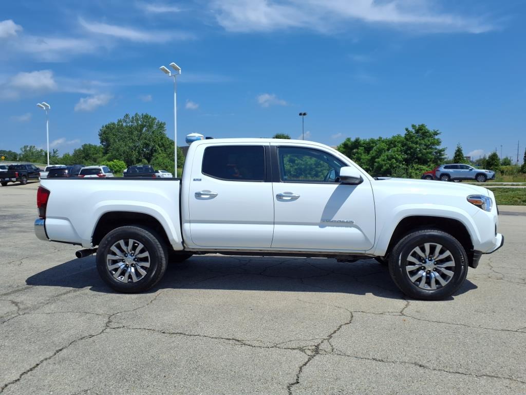 2023 Toyota Tacoma SR5 photo 2
