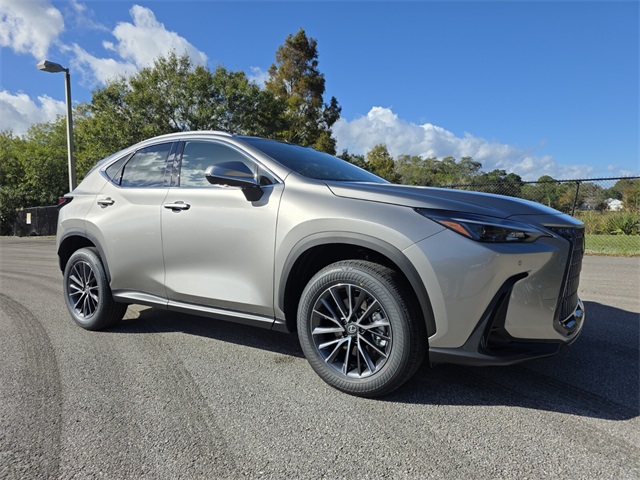 2026 Lexus NX 350's photo
