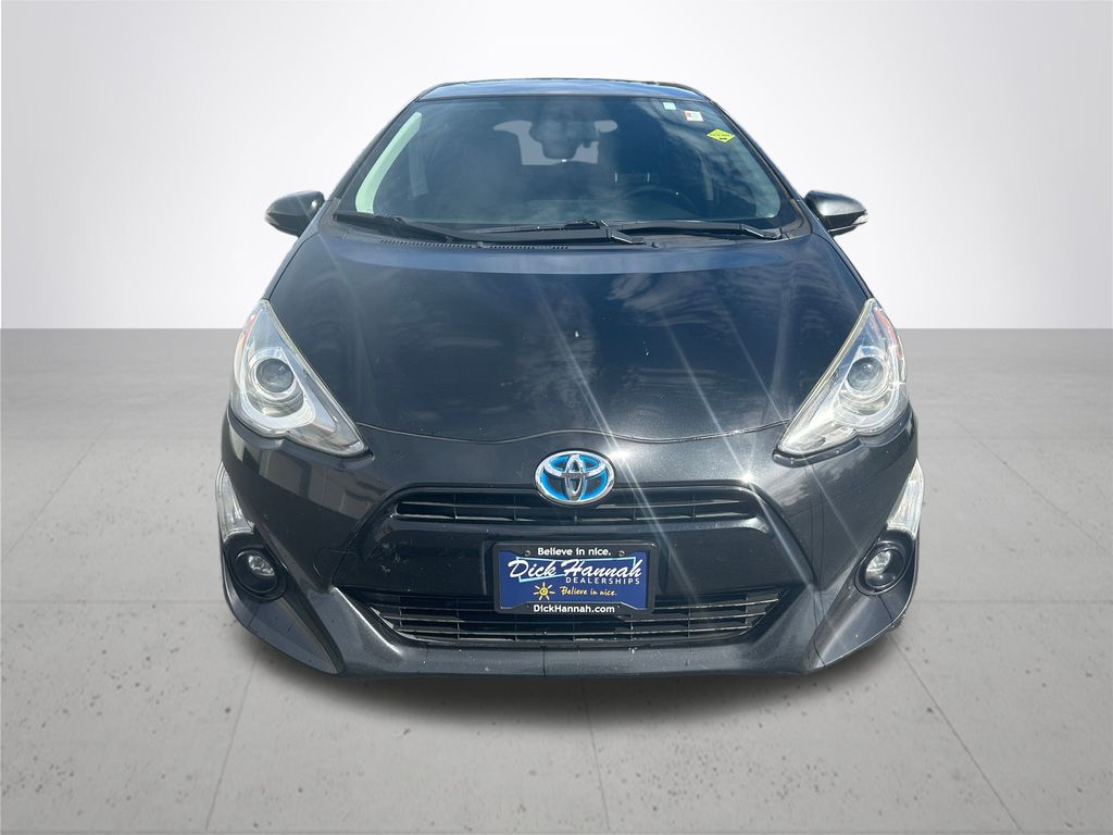 2015 Toyota Prius C Four photo 3