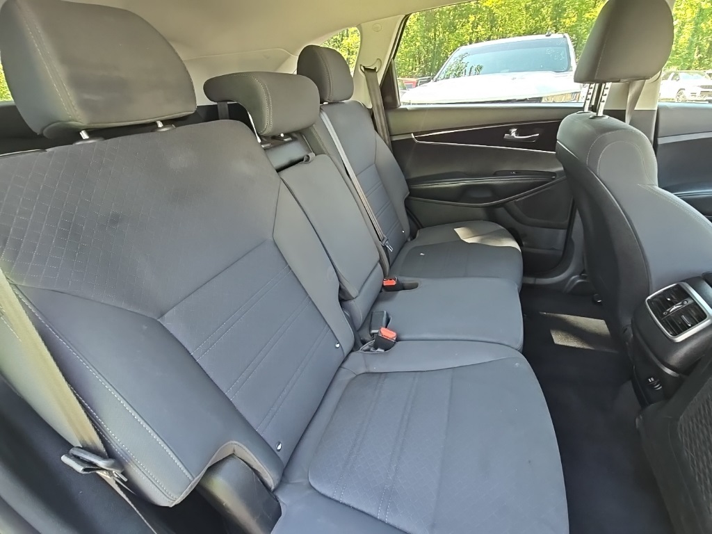 2019 Kia Sorento L photo 16