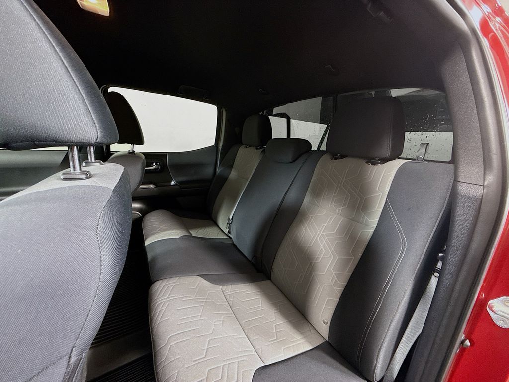 2021 Toyota Tacoma TRD photo 21