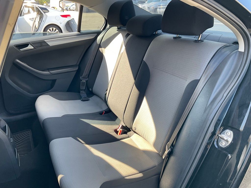 2017 Volkswagen Jetta 1.4T S photo 14
