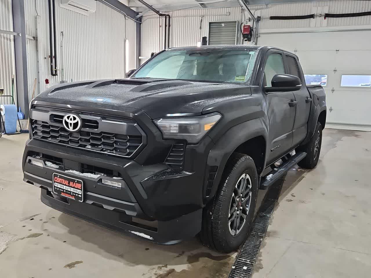 2024 Toyota Tacoma TRD Sport's photo