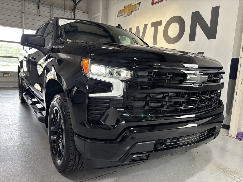2025 Chevrolet Silverado 1500 RST photo 30