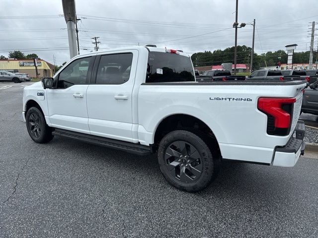 2025 Ford F-150 Lightning photo 8