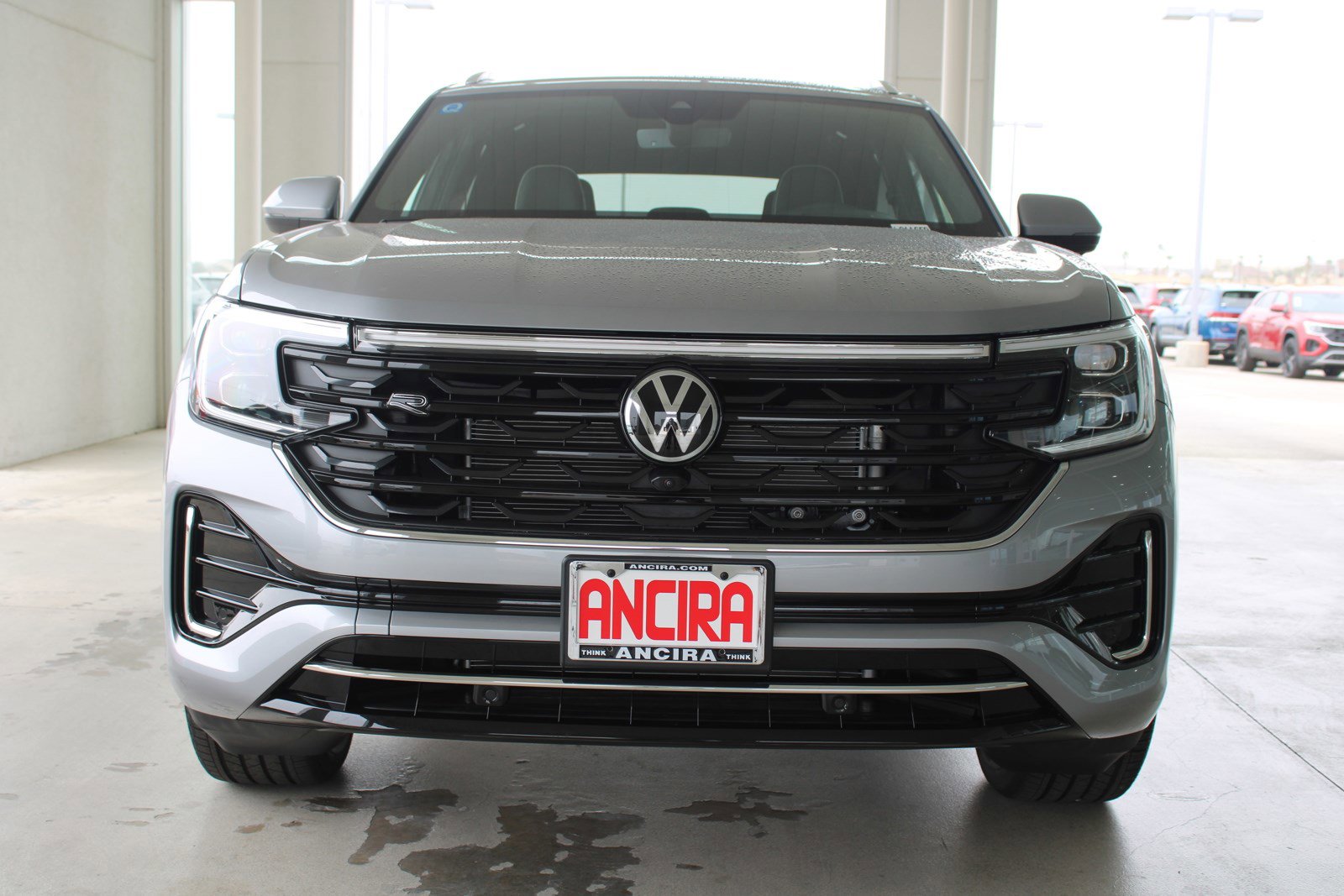 2025 Volkswagen Atlas Cross Sport SEL Premium R-Line photo 6
