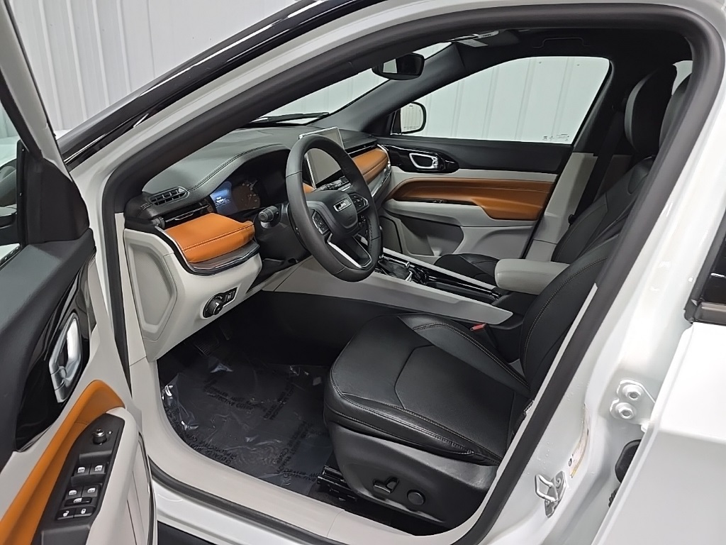 2023 Jeep Compass Limited photo 27