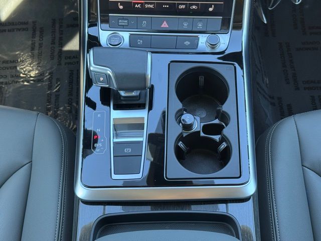 2025 Audi Q7 55 Premium Plus photo 21