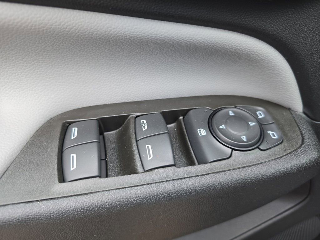 2023 Chevrolet Equinox LT photo 12