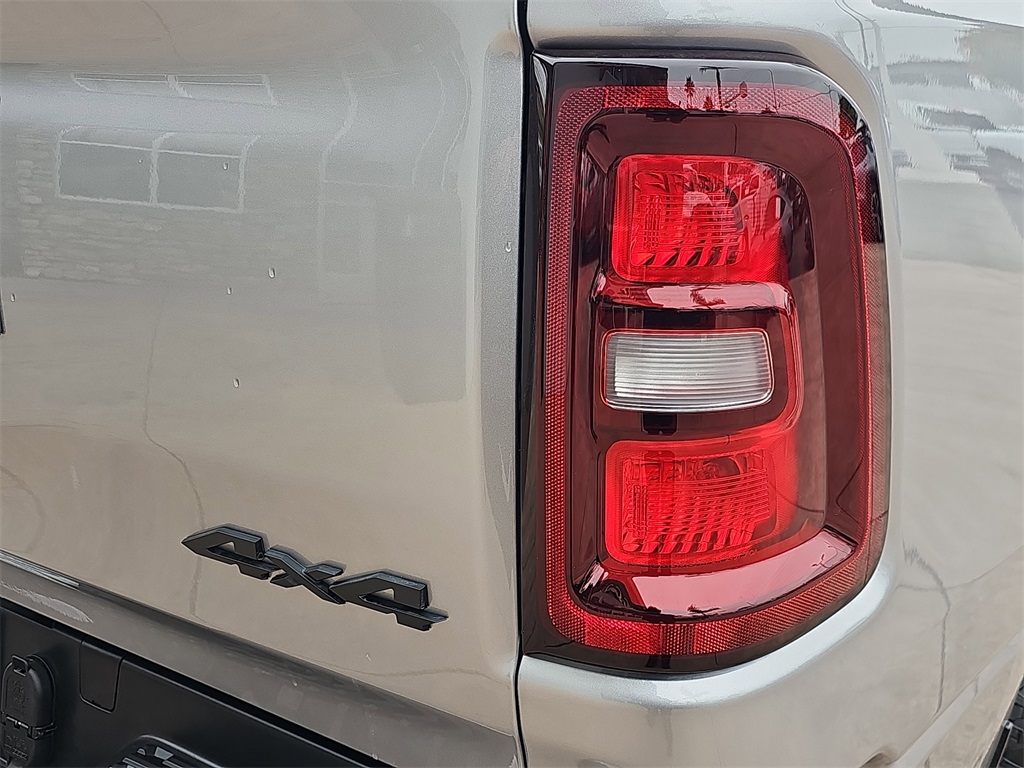 2025 Ram 1500 Tradesman photo 40
