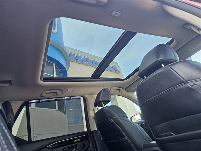 2025 Honda Pilot Touring photo 11