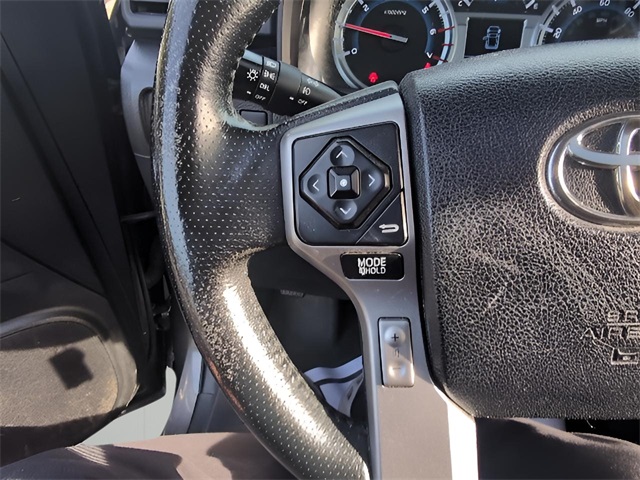 2014 Toyota 4Runner SR5 photo 16