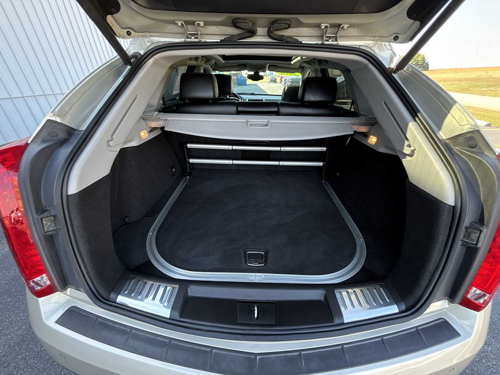 2016 Cadillac SRX Luxury photo 22