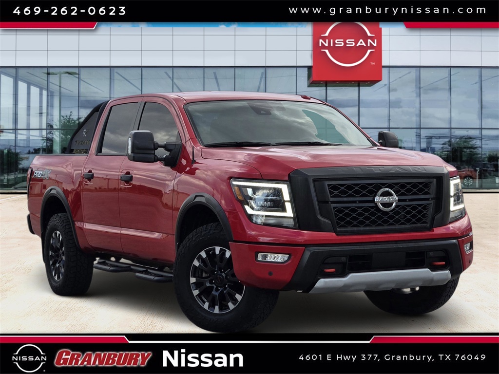 2021 Nissan Titan PRO-4X's photo