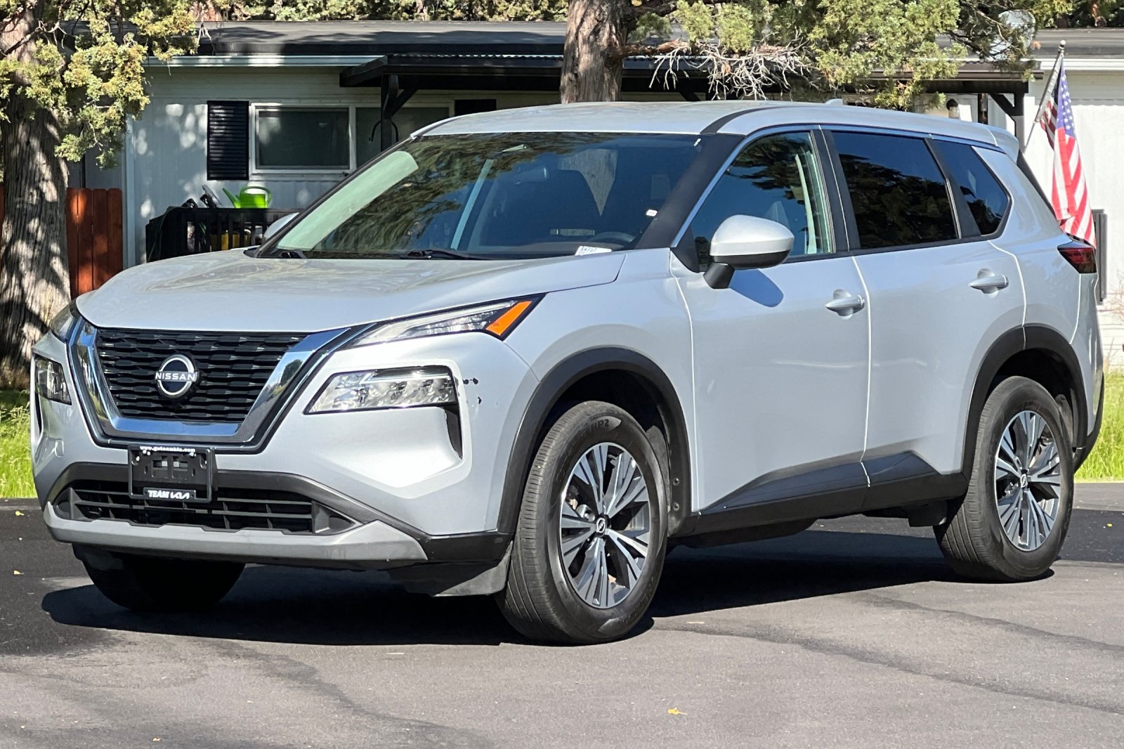 2023 Nissan Rogue SV photo 8