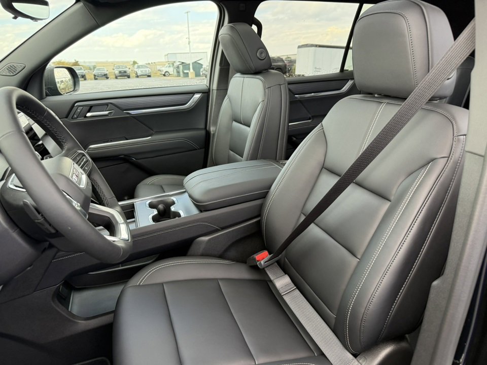 2026 GMC ACADIA - Image 15