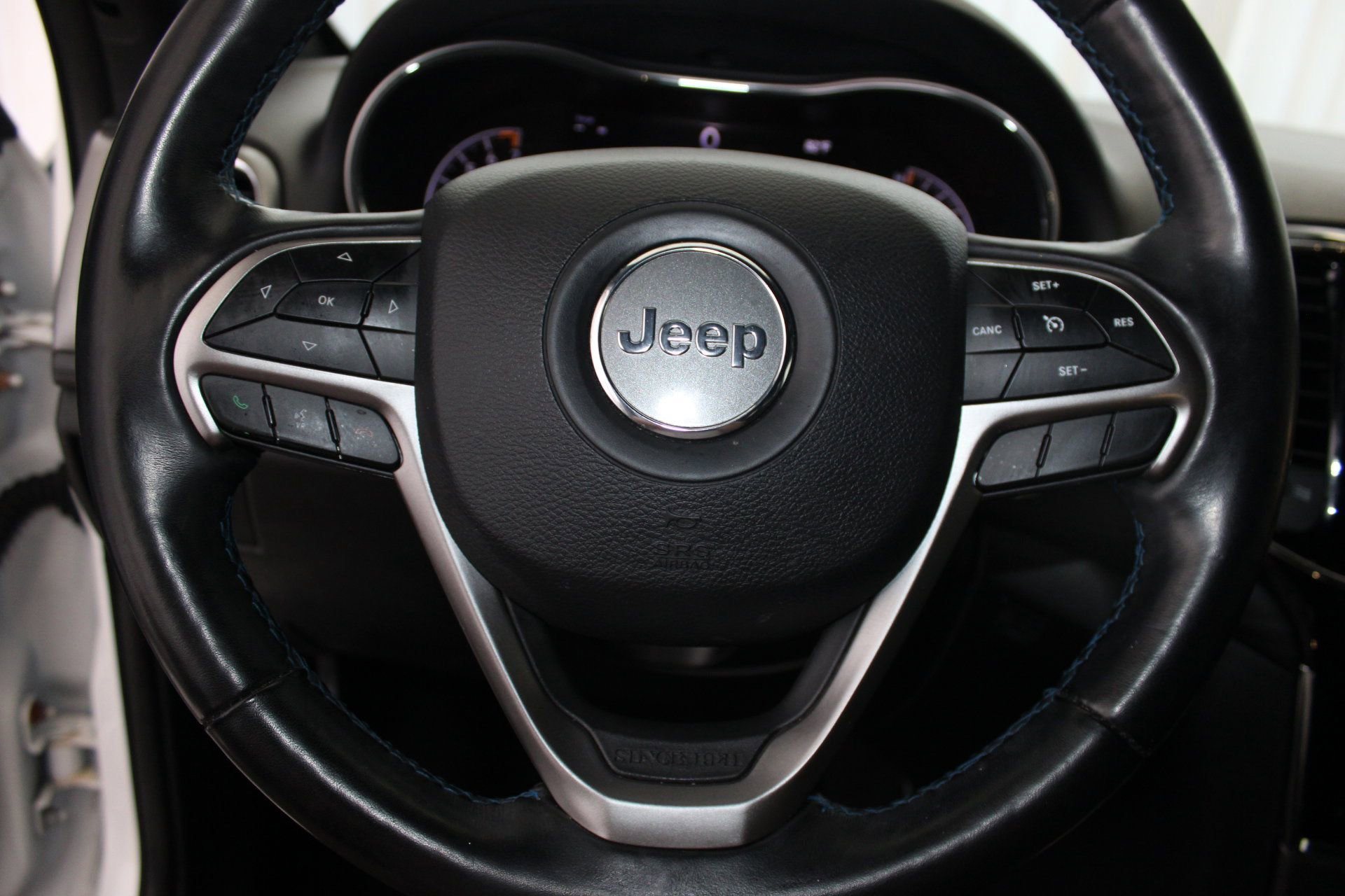 2020 Jeep Grand Cherokee Laredo photo 11