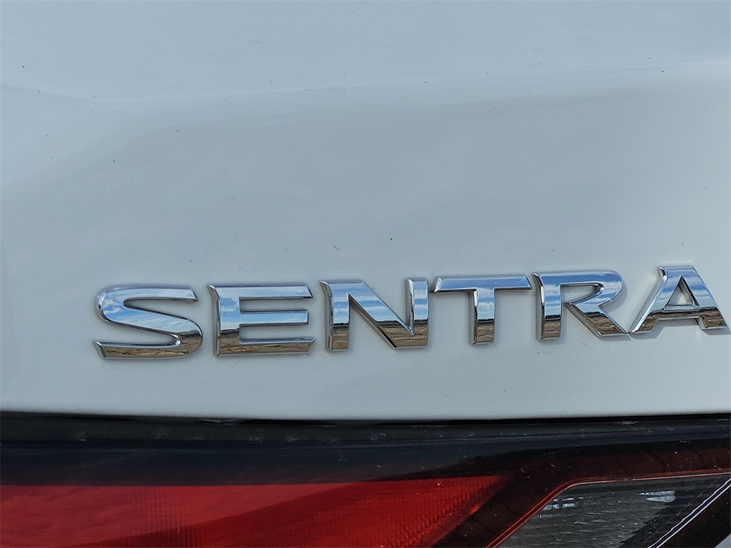 2021 Nissan Sentra S photo 4