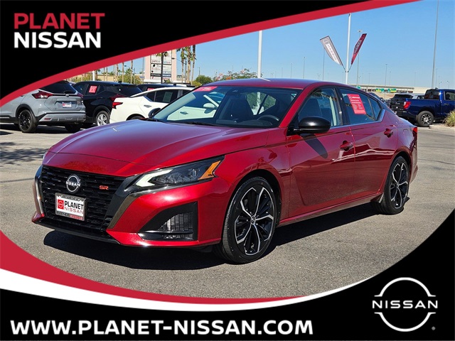 2023 Nissan Altima SR's photo