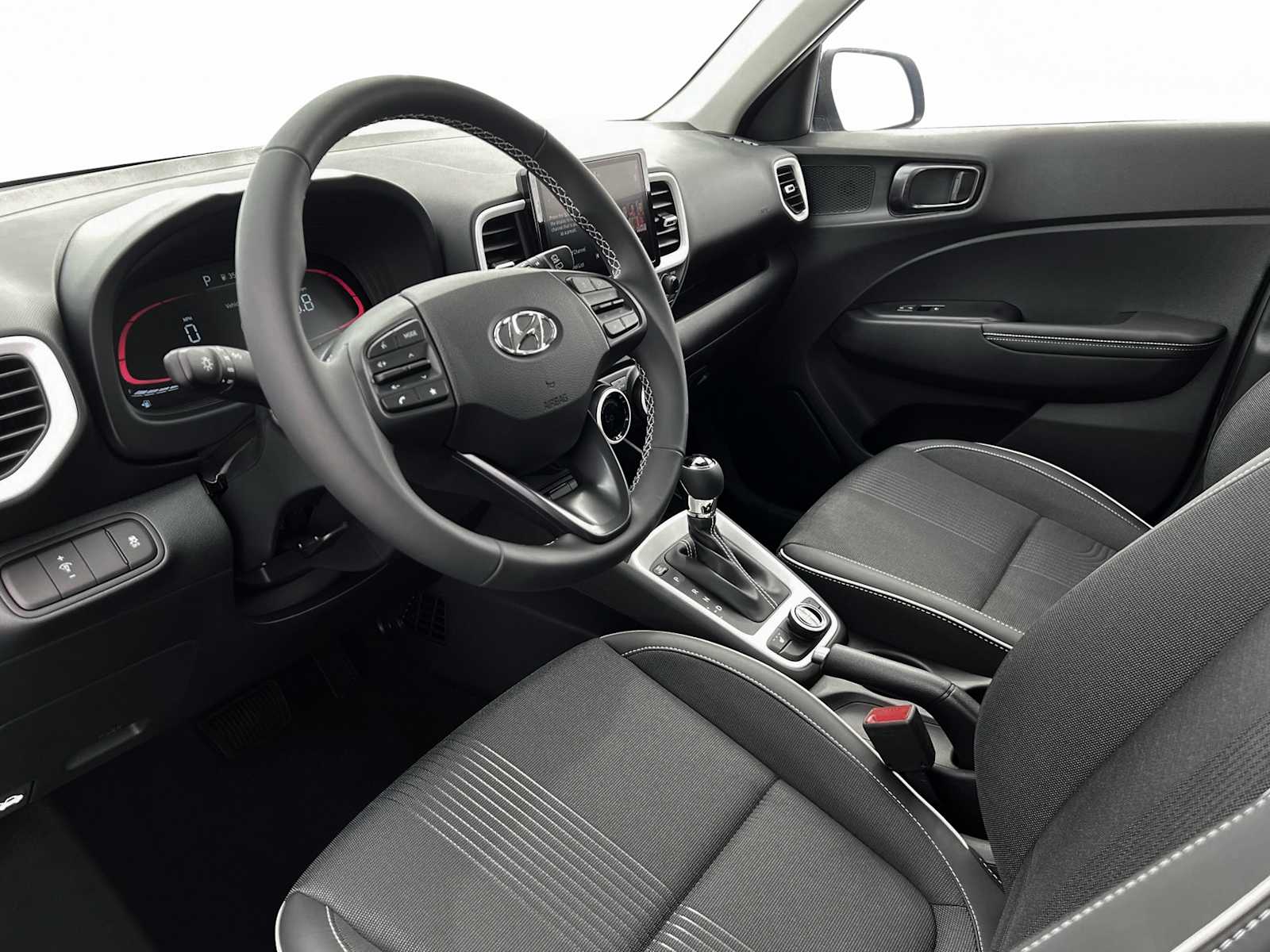 2025 Hyundai Venue Limited photo 14