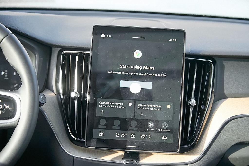 2026 VOLVO XC60 - Image 25