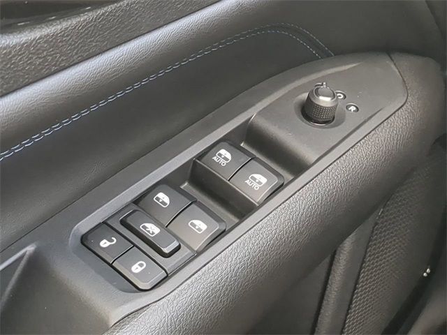 2026 Jeep Compass Latitude photo 19