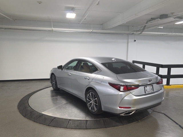 2023 Lexus ES 350 photo 4