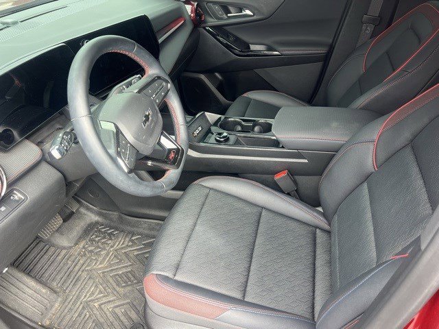 2025 Chevrolet Equinox photo 13