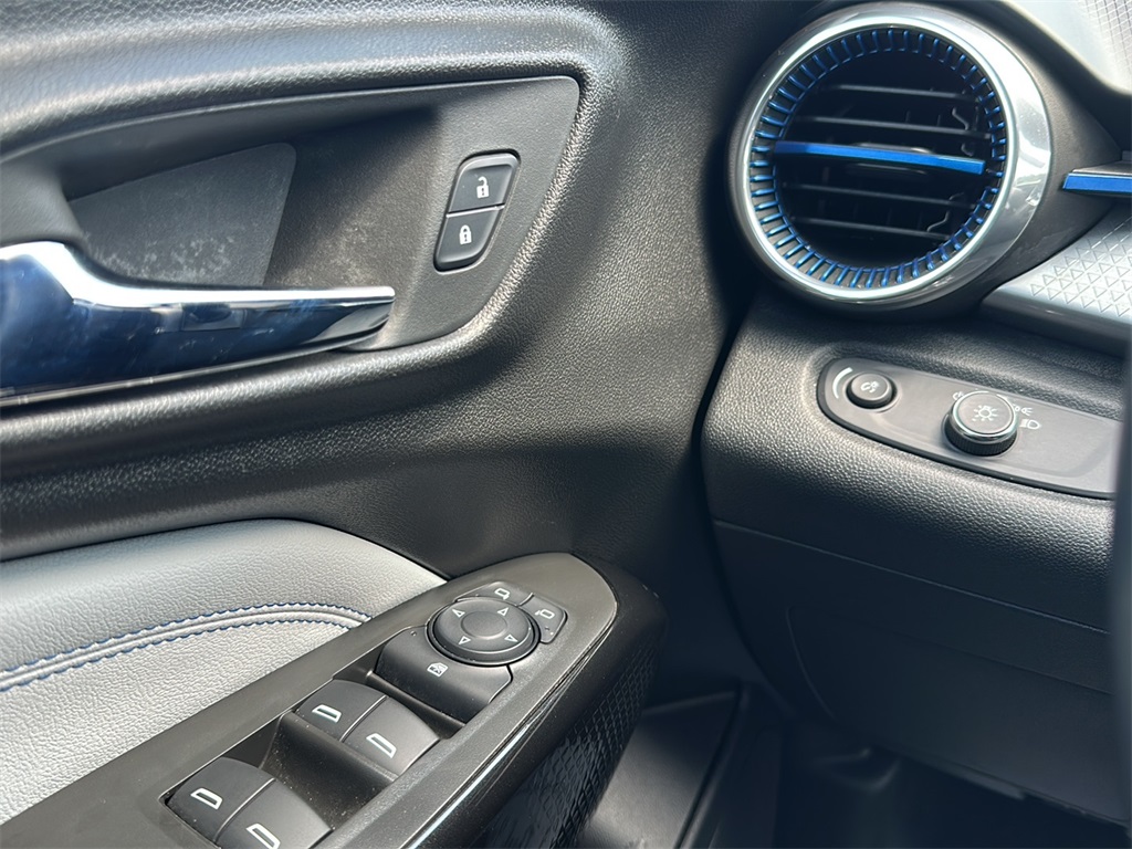2024 Chevrolet Trax LT photo 13