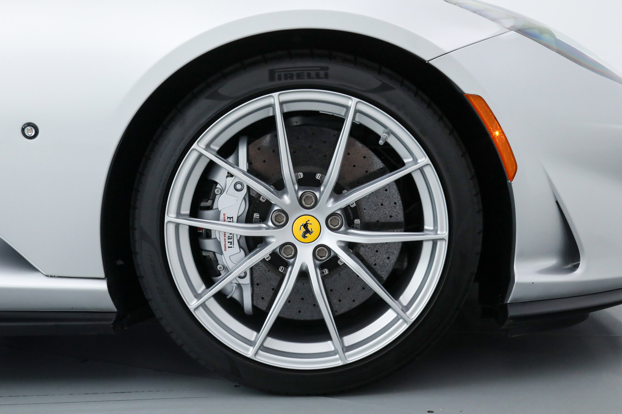2019 Ferrari 812 Superfast photo 32