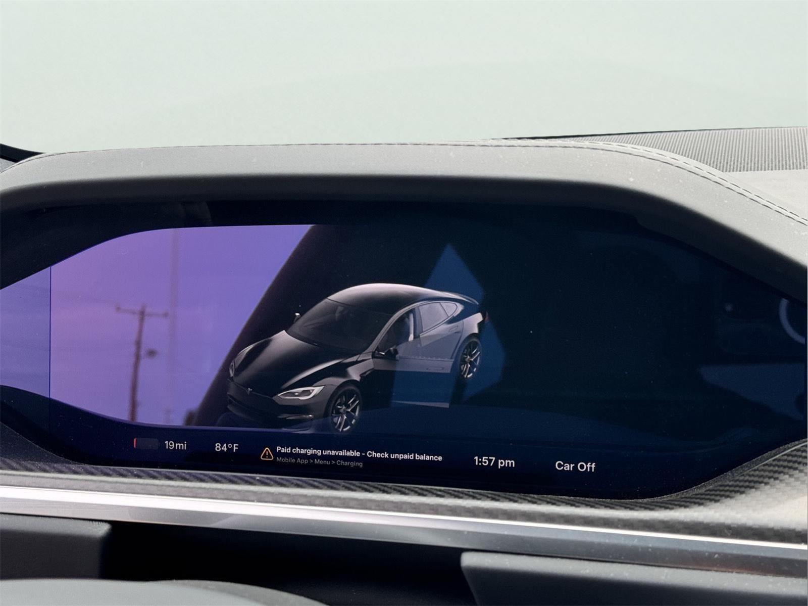 2022 Tesla Model S Plaid photo 30