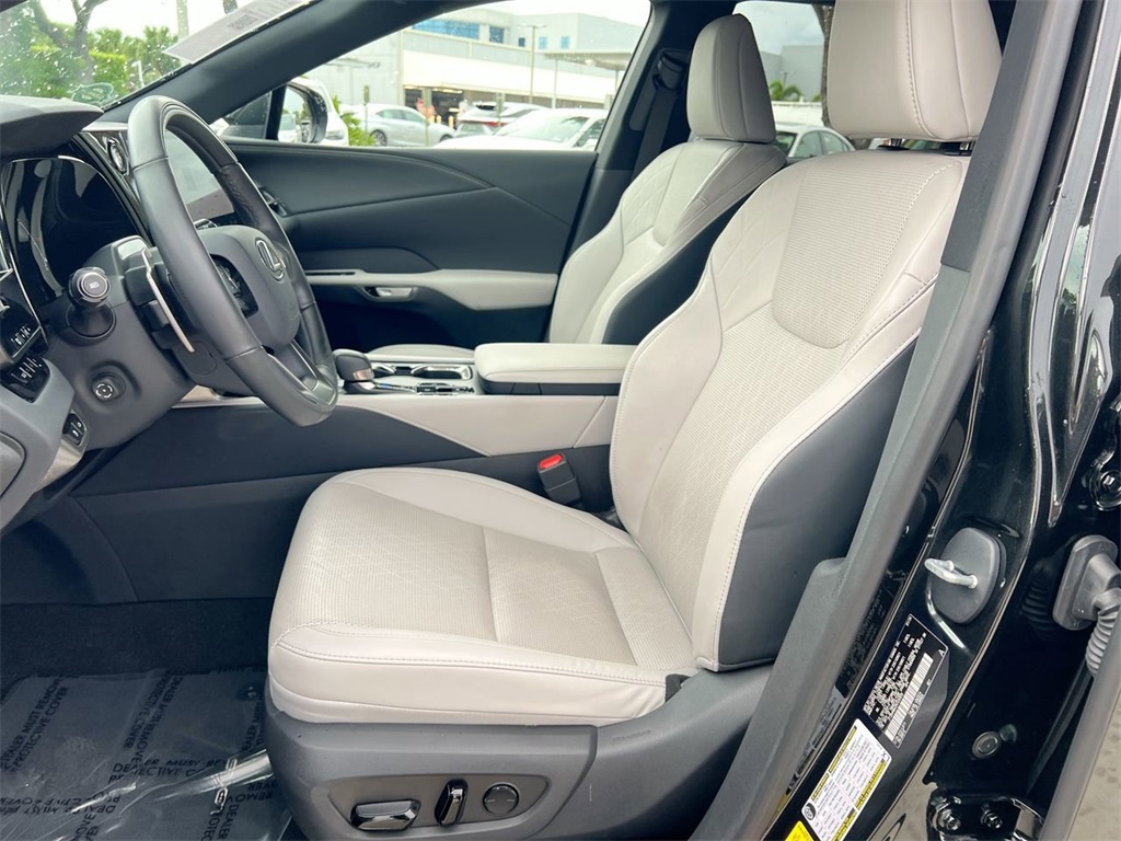 2024 Lexus RX 350 Premium photo 12