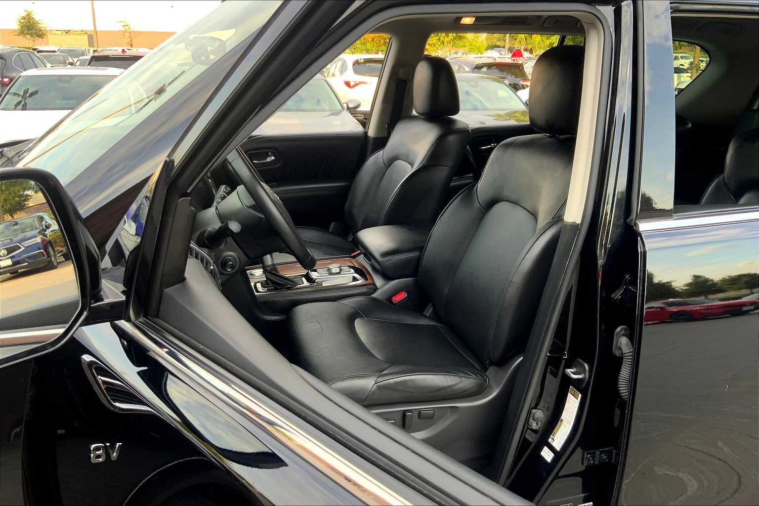 2022 Nissan Armada SL photo 6