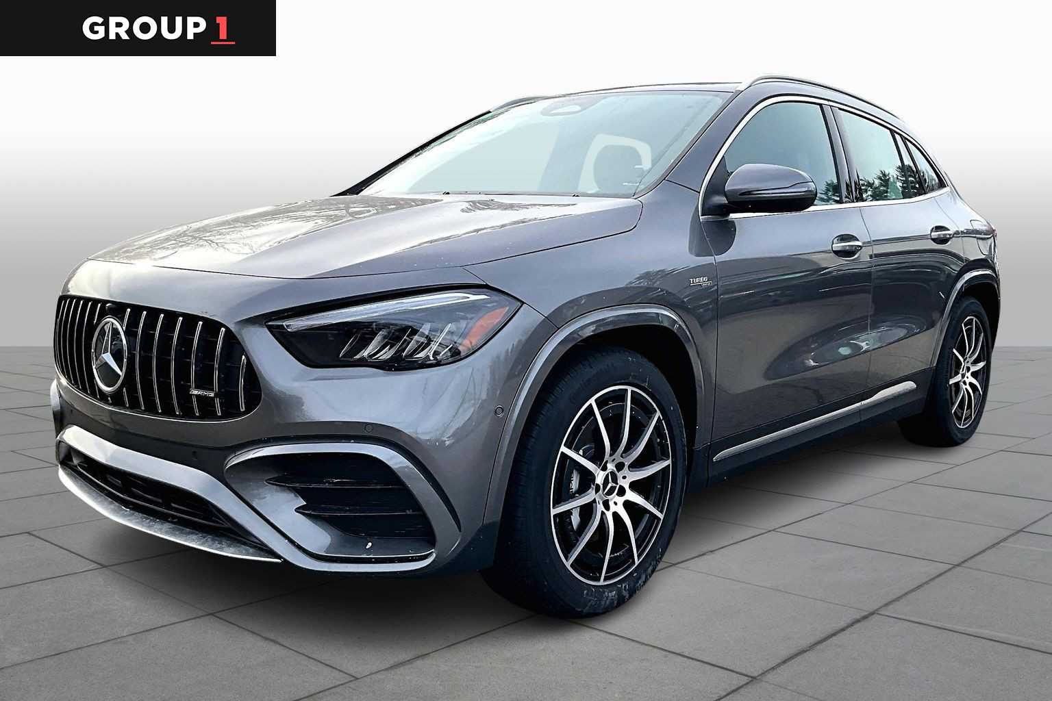 2026 Mercedes-Benz GLA AMG GLA 35's photo