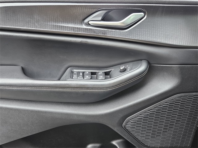 2023 Jeep Grand Cherokee Altitude photo 31